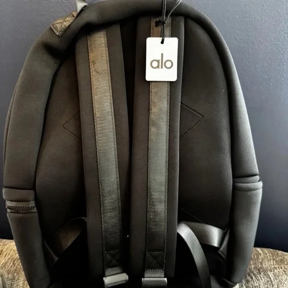ALO Yoga Classic Black Backpack with Detachable Pouch - Picture 2 of 5